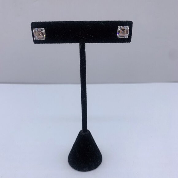 14K White Gold Square Stud Cubic Zirconia Stones Earrings - Picture 1 of 5